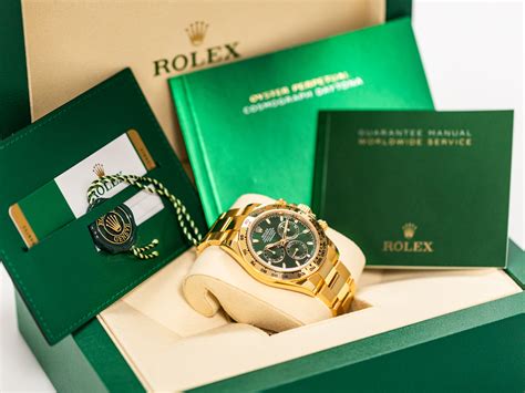 Rolex Daytona PAPERS Rolex Daytona Cosmograph GREEN .